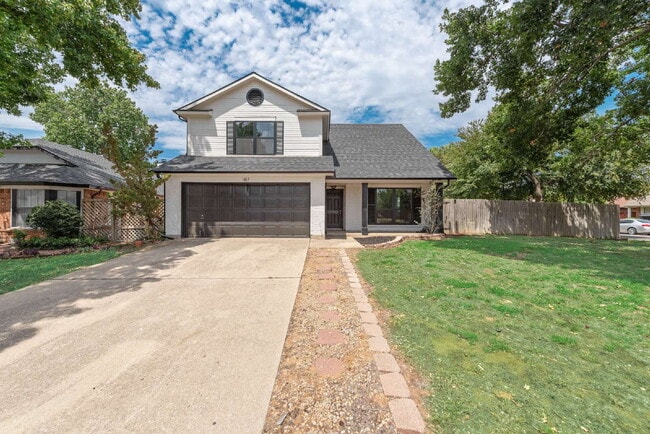 Building Photo - Updated Two-Story Home with Pool – Minutes from Lake Grapevine!