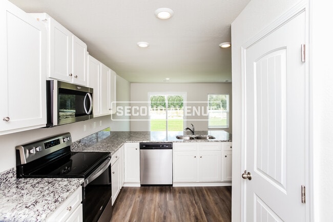 Building Photo - 404 Misty Knoll DR