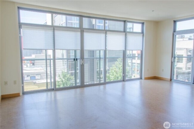 Building Photo - 2Bd/2Ba Seattle Condo