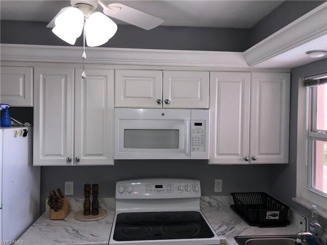 Building Photo - 225 Turtle Lake Ct