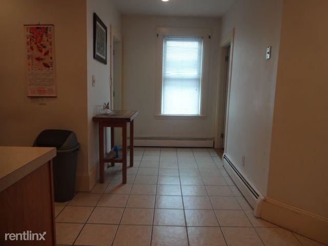 Building Photo - 84 Emerson St