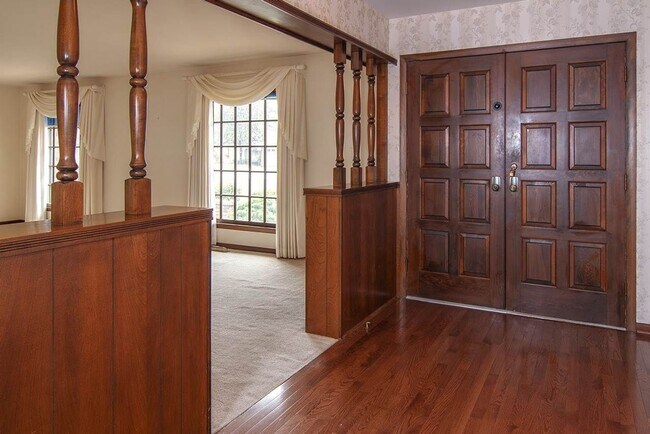 Foto del edificio - Perfect East Side Home in Rockwood Neighbo...
