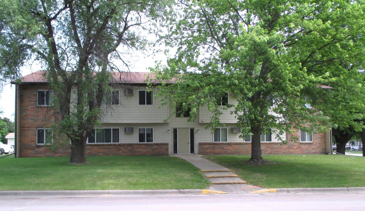 Clinton Exterior - Clinton Community Housing