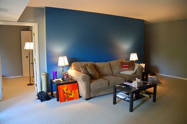 Foto del edificio - 5821 Edson Ln