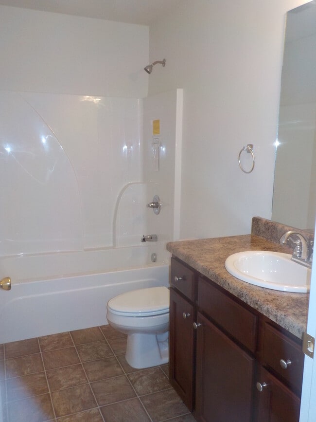 Foto del edificio - 2Bedroom, 1.5 Bath Townhouse
