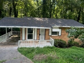 Building Photo - 490 Fairlane Cir NW