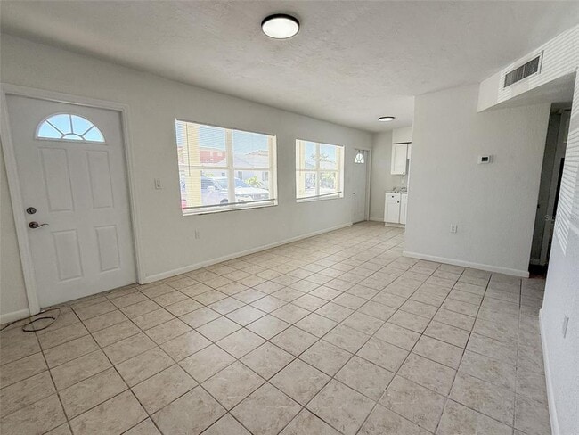 Building Photo - 111 177th Ave W