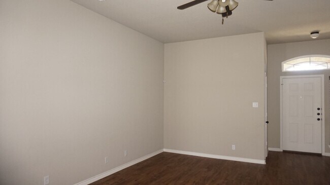 Building Photo - 6500 Castle Gap Dr