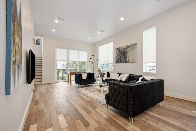 Foto del edificio - 5914 Val Verde St