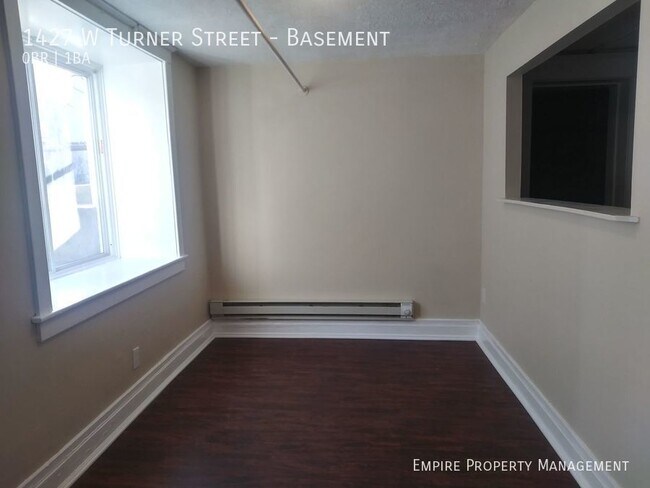 Building Photo - Basement Level-Studio/ 1 Bathroom Apartmen...
