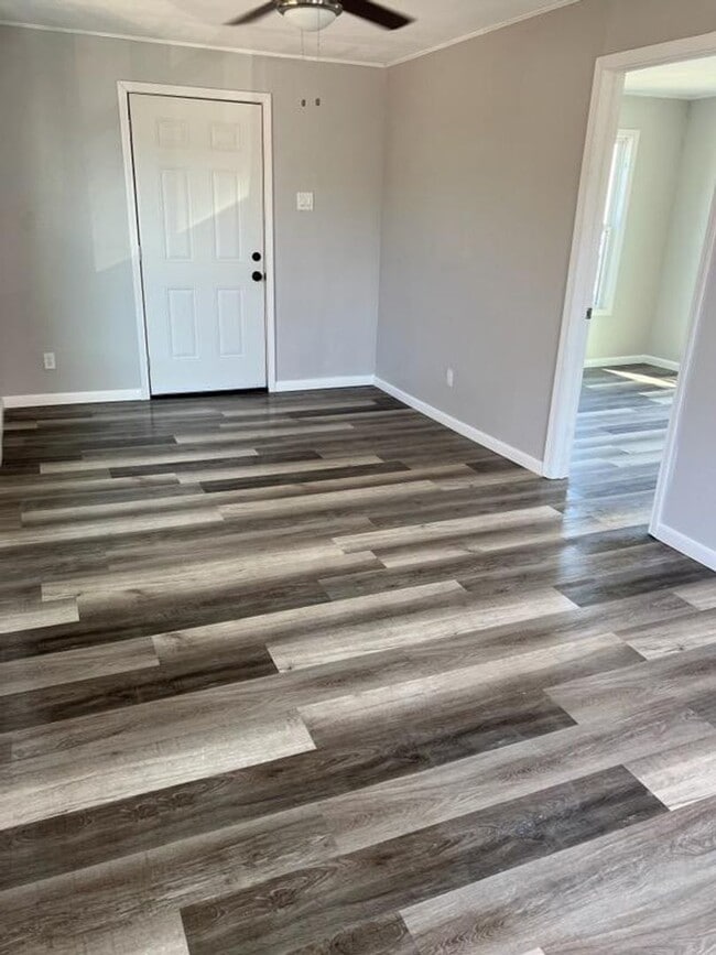 Building Photo - 1309 Fifth St