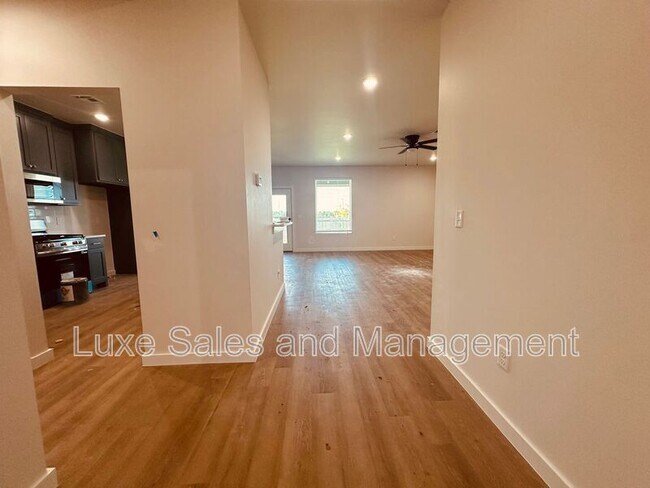Building Photo - 8305 NW 163rd Ter
