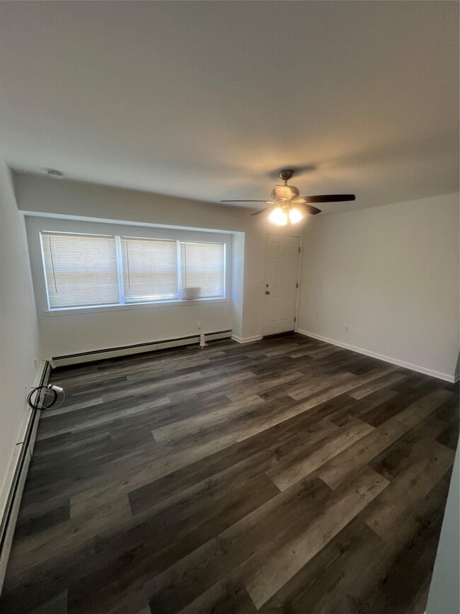 Building Photo - 649 Scherger Ave