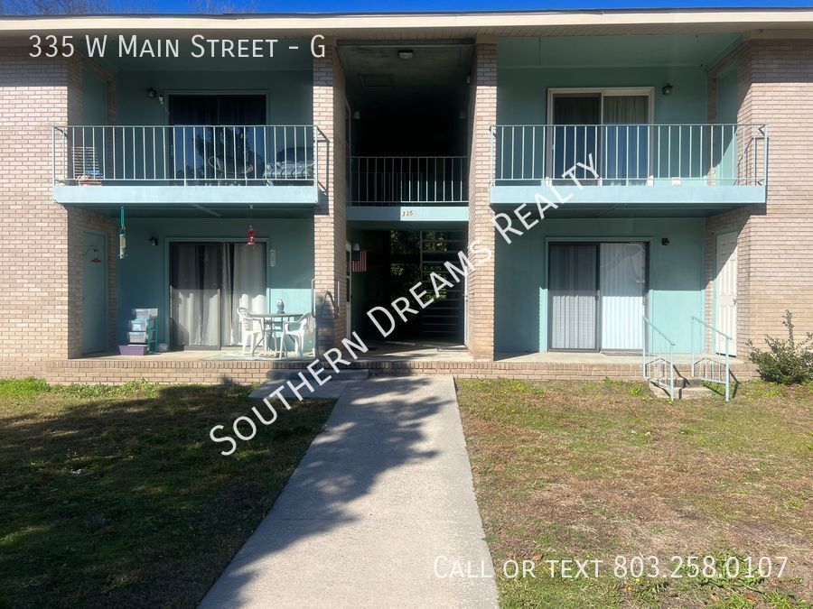 Primary Photo - Prime Downtown Living - 2BR, 1BA Apartment...