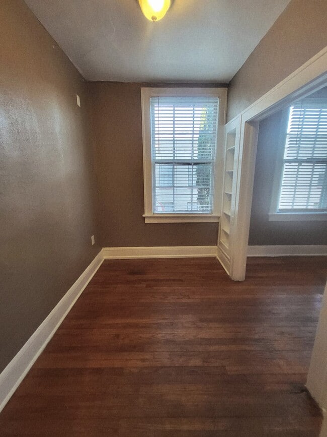 Foto del edificio - 1308 Willow Branch Ave