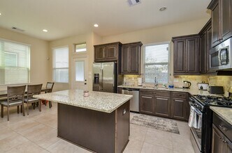 Building Photo - 12235 Stellano Ln