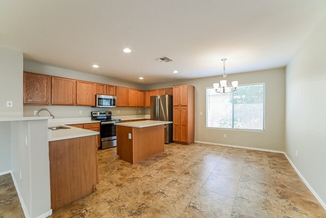 Building Photo - 2069 W Hayden Peak Dr