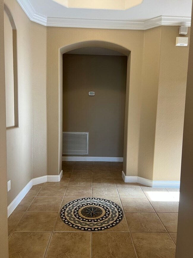 Foto del edificio - Annual Rental - 3BR/2BA Condo in Venetian Golf & River Club
