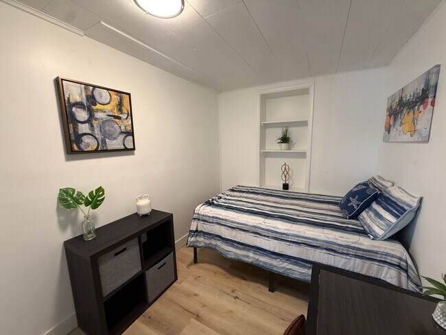 Foto del edificio - Affordable Private Guy Room in Avenues/University Area - Main Floor