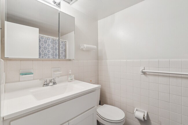 Foto del edificio - Woodbrook House Apartments