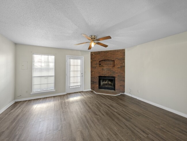 Photo - 2456 N Brophy Cir House