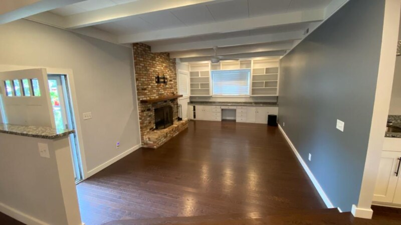 Building Photo - 313 N Highland Way