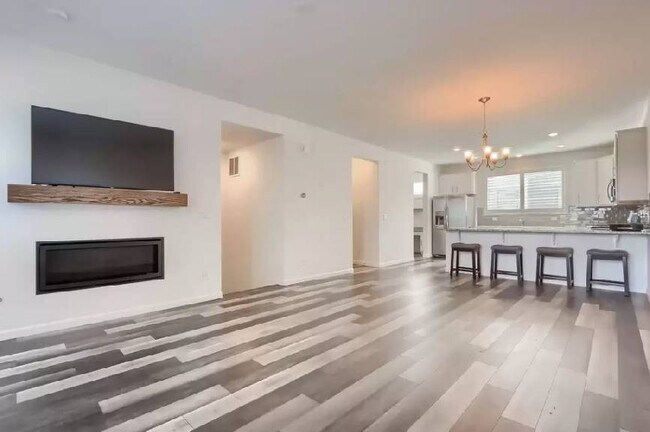 Building Photo - Plum Creek townhouse