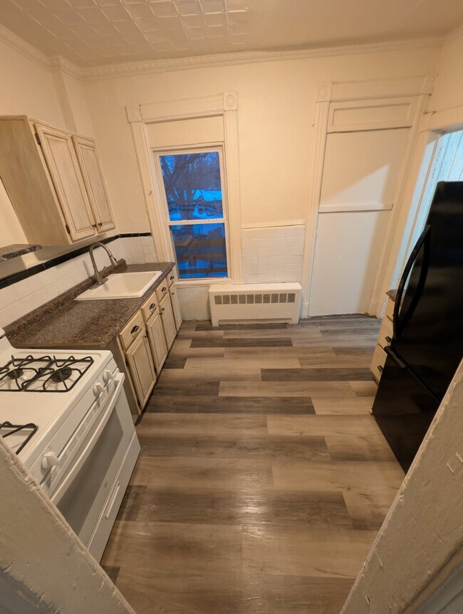 Foto del edificio - 44 Benkard Ave