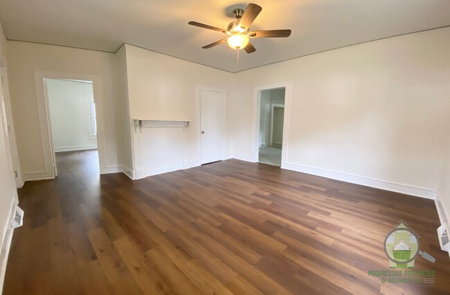 Photo - 16 Smith St House