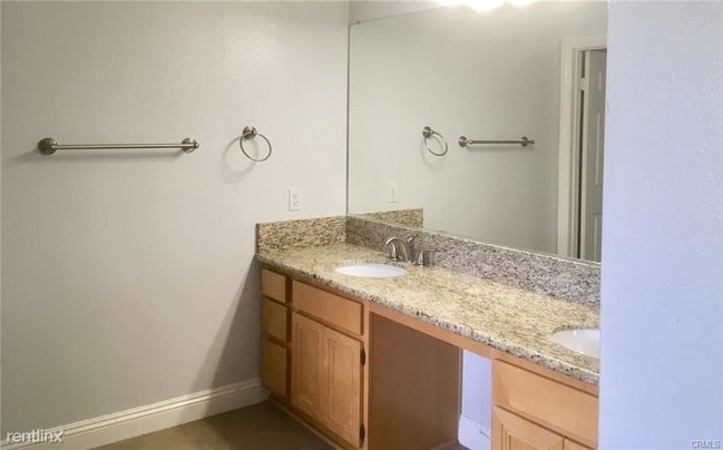 Building Photo - 3 br, 2 bath House - 19 Winterfield Rd