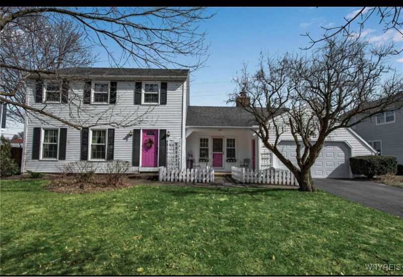 Primary Photo - 251 Old Lyme Dr