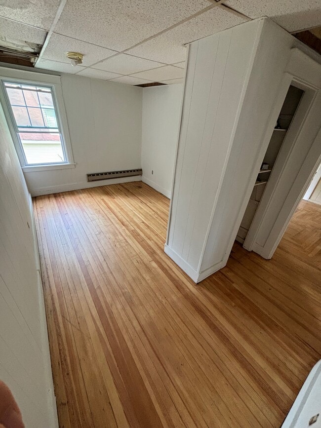 17 Hurlbutt Rd, Gales Ferry, CT 06335 Apartments in Gales Ferry, CT