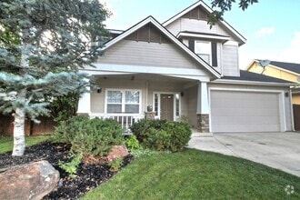 Building Photo - 3757 N Quenzer Way