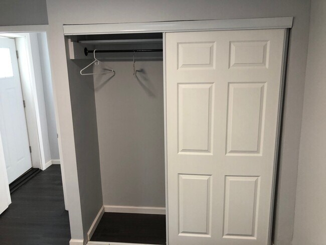 Dormitorio 1 - 7 Snowden Ave