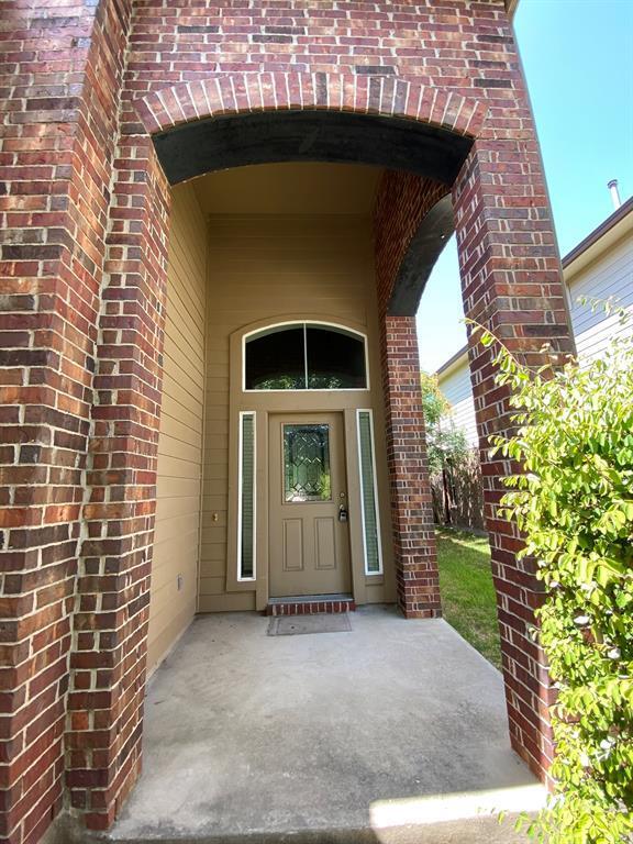 Foto del edificio - 2221 Nestlewood Dr