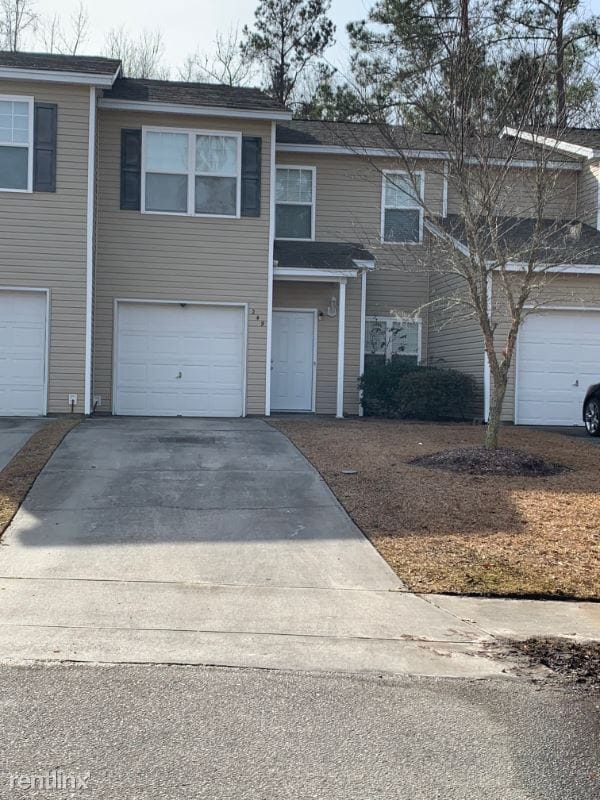 Primary Photo - 249 Grand Oaks Dr