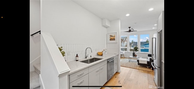 Building Photo - 5808 17th Ave NW