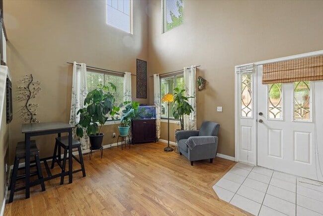 Building Photo - 925 Evening Star Ct