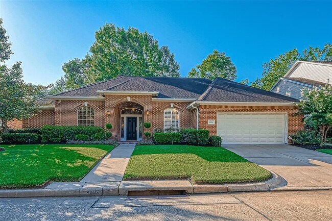 Building Photo - 4602 Lake Village Dr