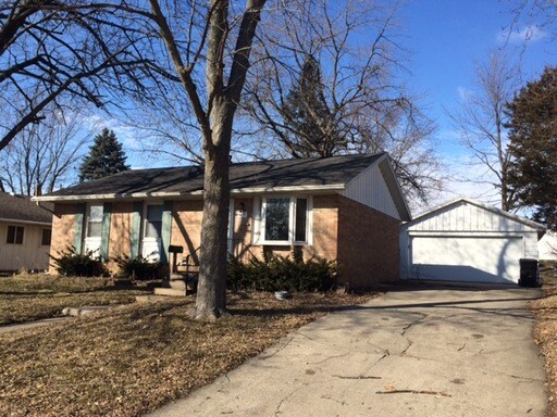 Primary Photo - 410 Alden Dr