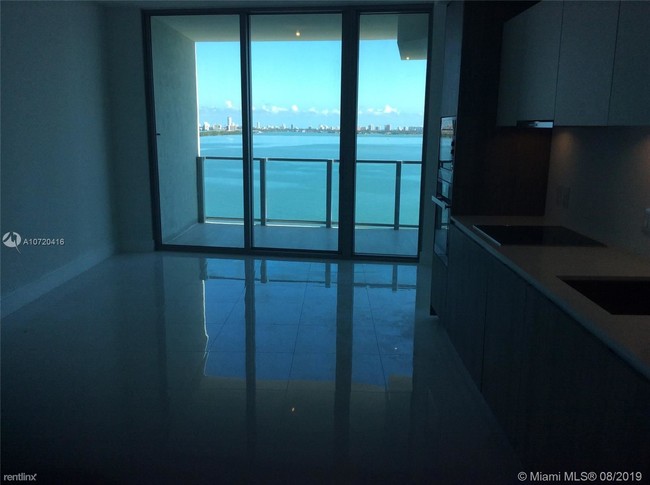 Foto del edificio - 2 br, 2 bath  - Biscayne Beach Condo