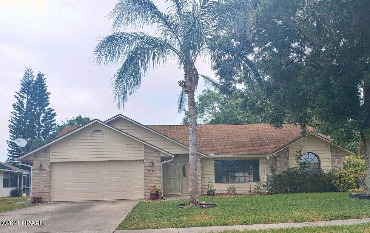 Primary Photo - 3792 Long Grove Ln