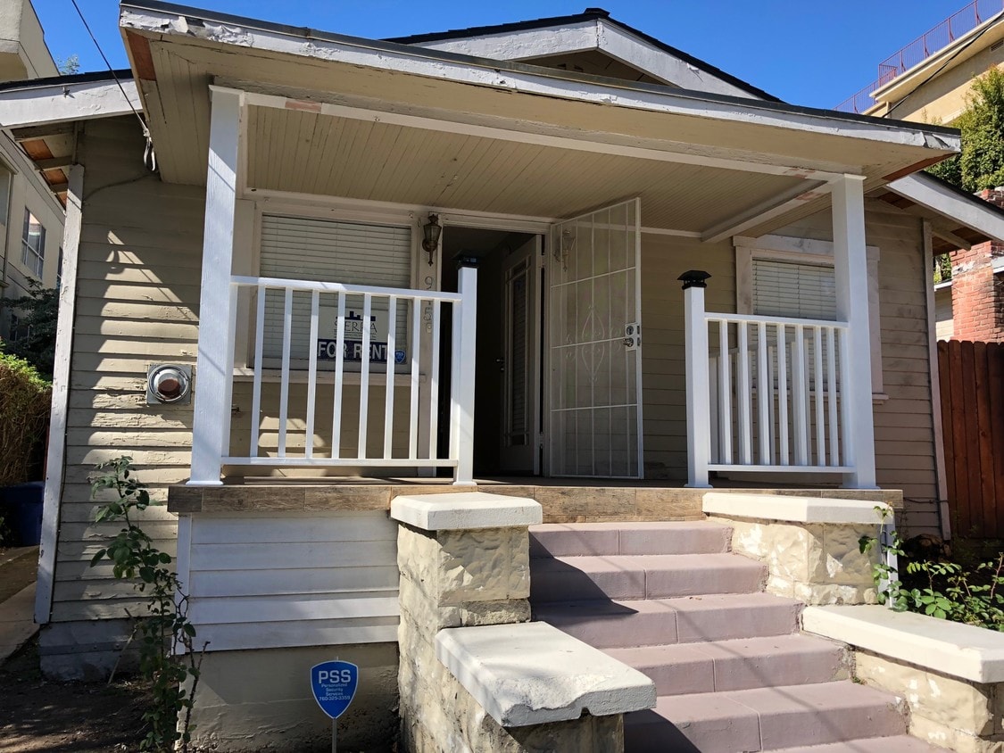 177 Houses Available for Rent in Hollywood Hills, CA