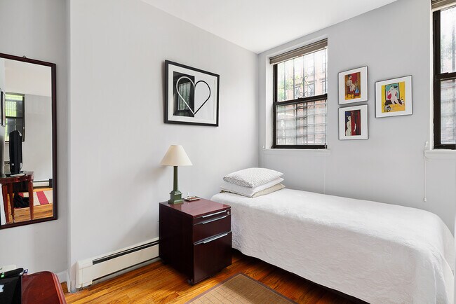 Building Photo - 1991 Madison Ave