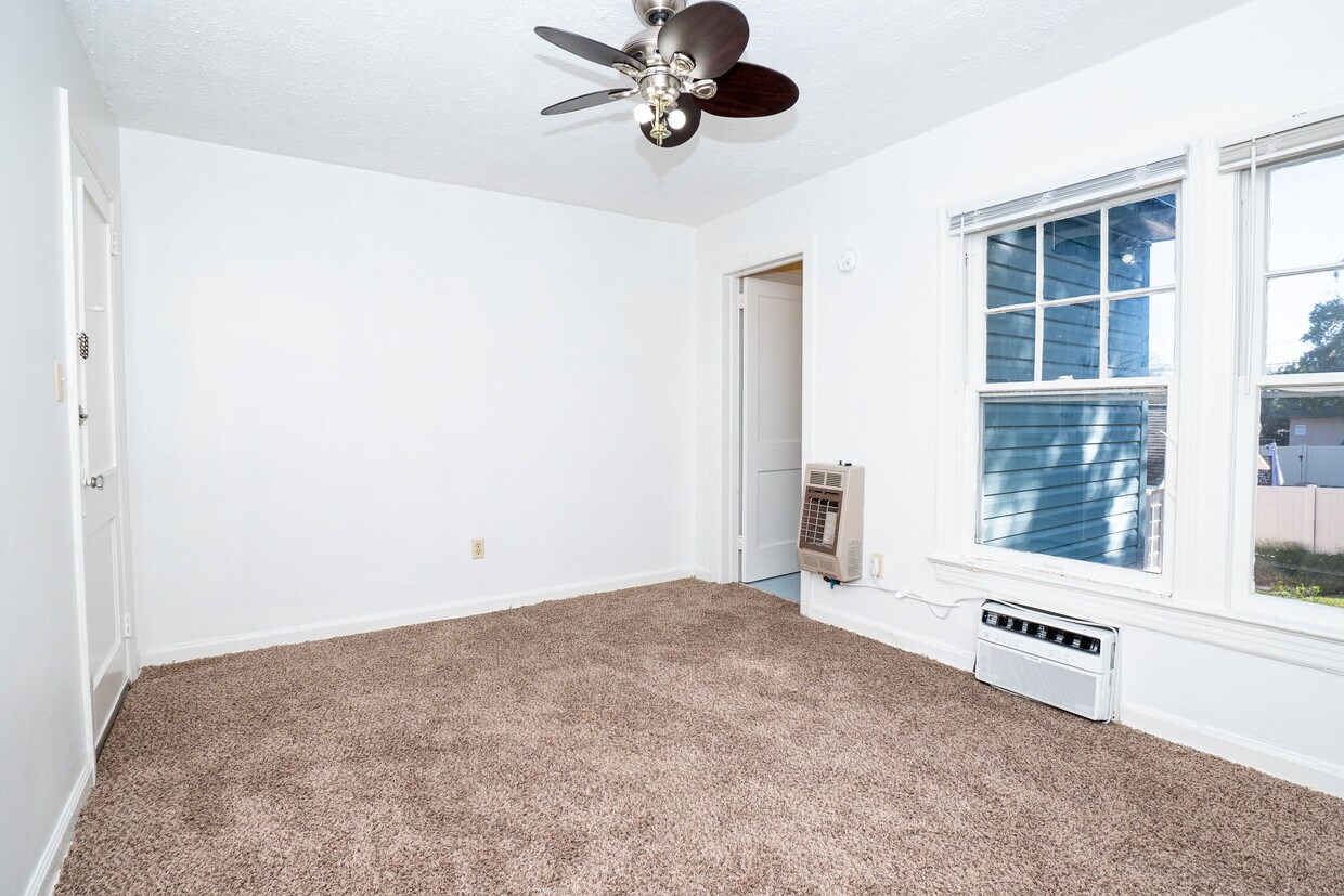 119 Lake Morton Drive Unit #2, Lakeland, FL 33801 - 119 Lake Morton Drive  Lakeland, FL 33801 | Apartments.com, image size:1240x827