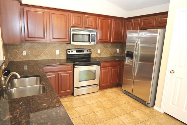 Foto del edificio - 1804 Golden Arrow Ave