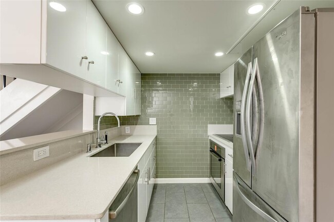 Foto del edificio - 3110 Red River St