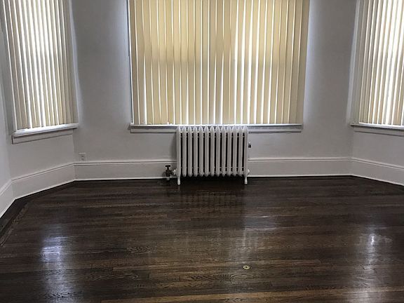 Dining Room - 514 Riverside Blvd