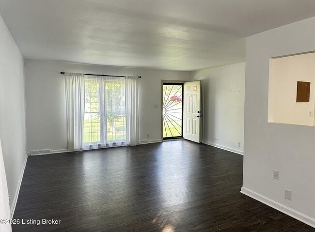 Foto del edificio - 2513 Steeplechase Dr