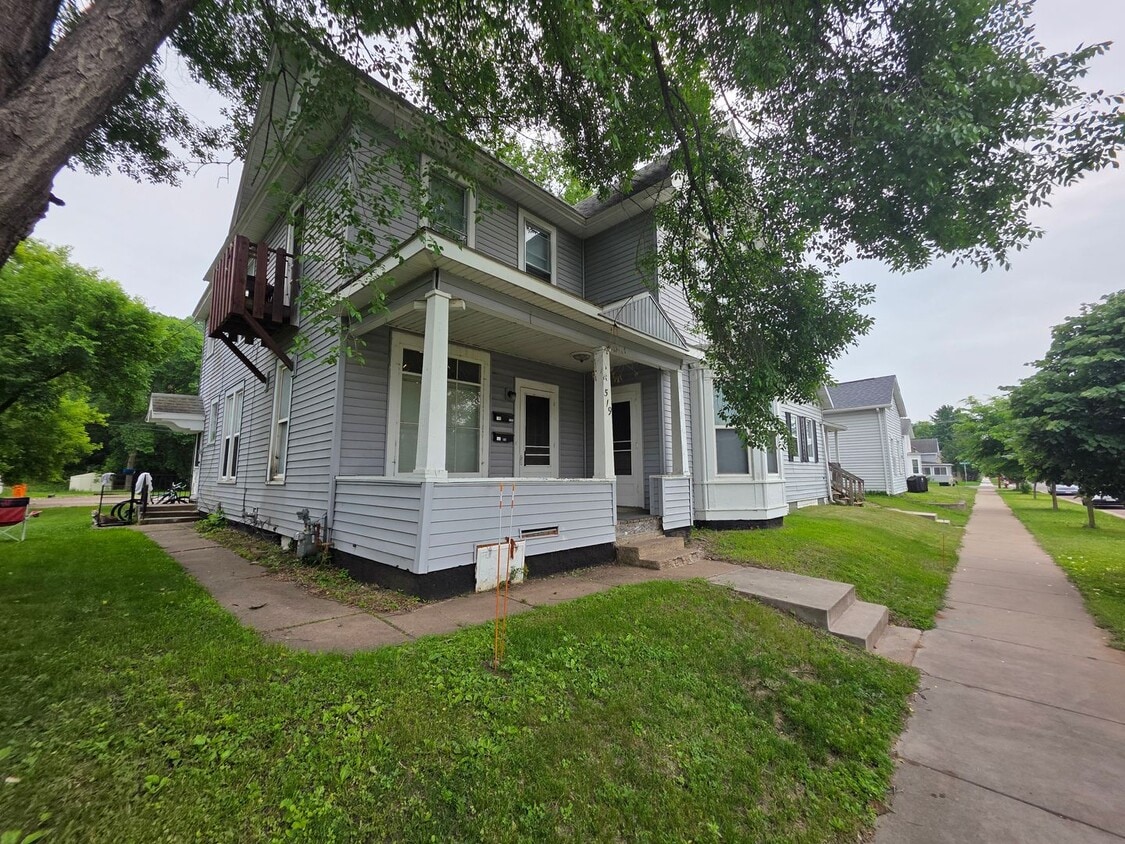 Primary Photo - 519 N Barstow St